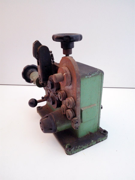 maquina industrial mecanizacion metal 27.7x35.5x13.5-19.5 1u